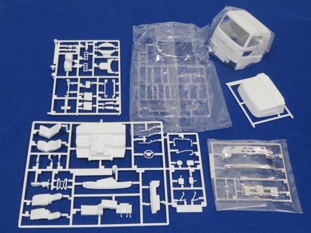 Amazon | 日野グランドプロフィアキャブ一式 アオシマ 1/32